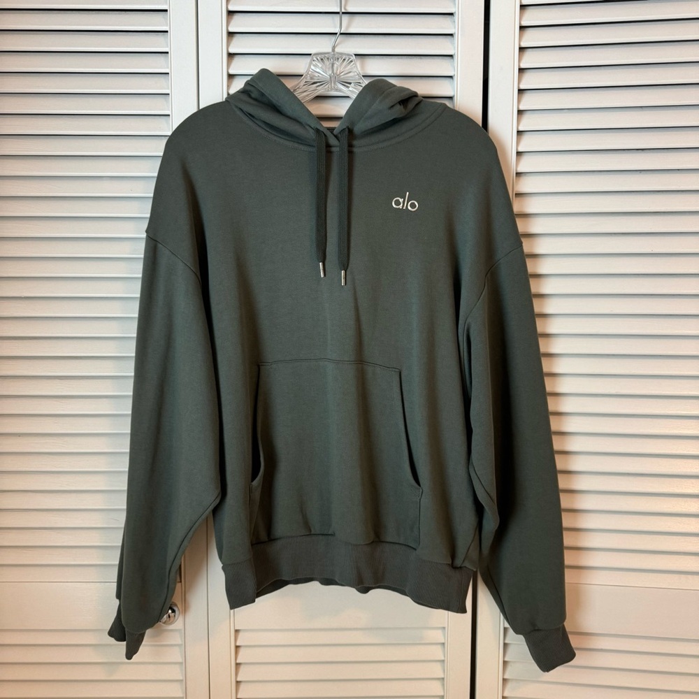 Alo Yoga Accolade hoodie